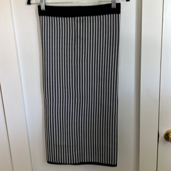Babaton Striped Knit Skirt - Picture 5 of 8